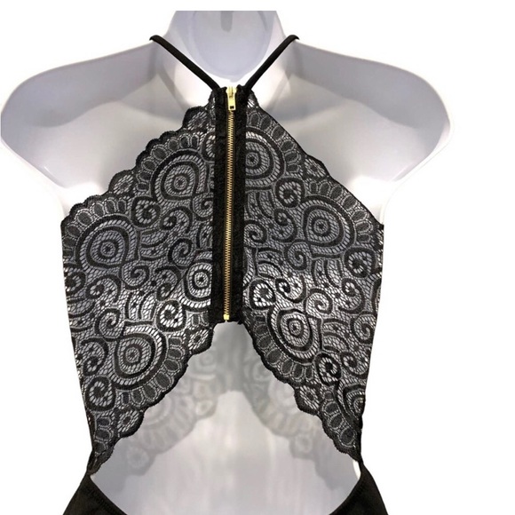 Windsor Skater dress black deep V lace back with cutout - Picture 2 of 8